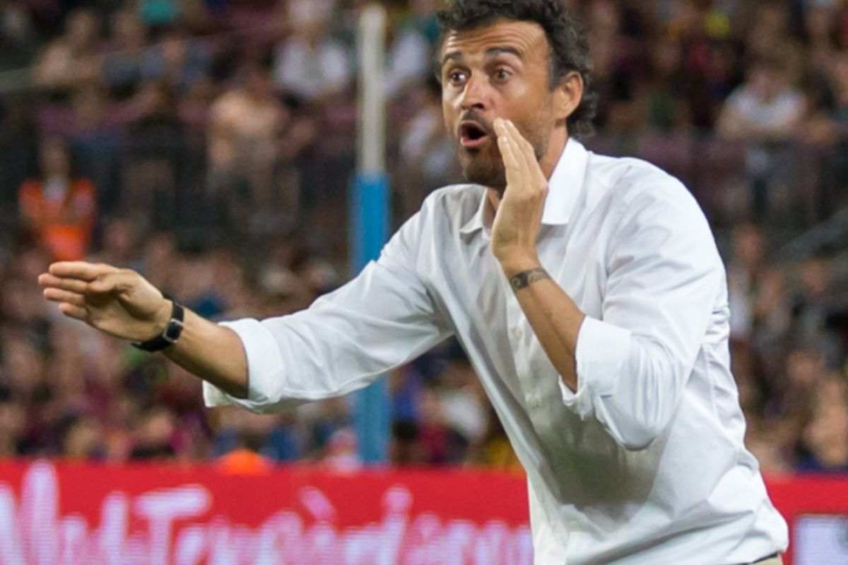 Luis Enrique guida la squadra dalla panchina
