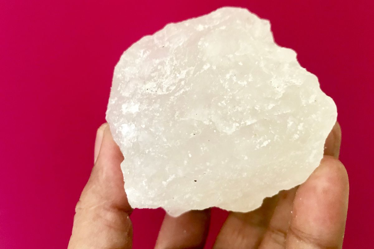 Pietra di allume di grandi dimensioni