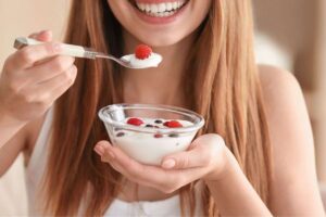 Quanto yogurt mangiare al giorno