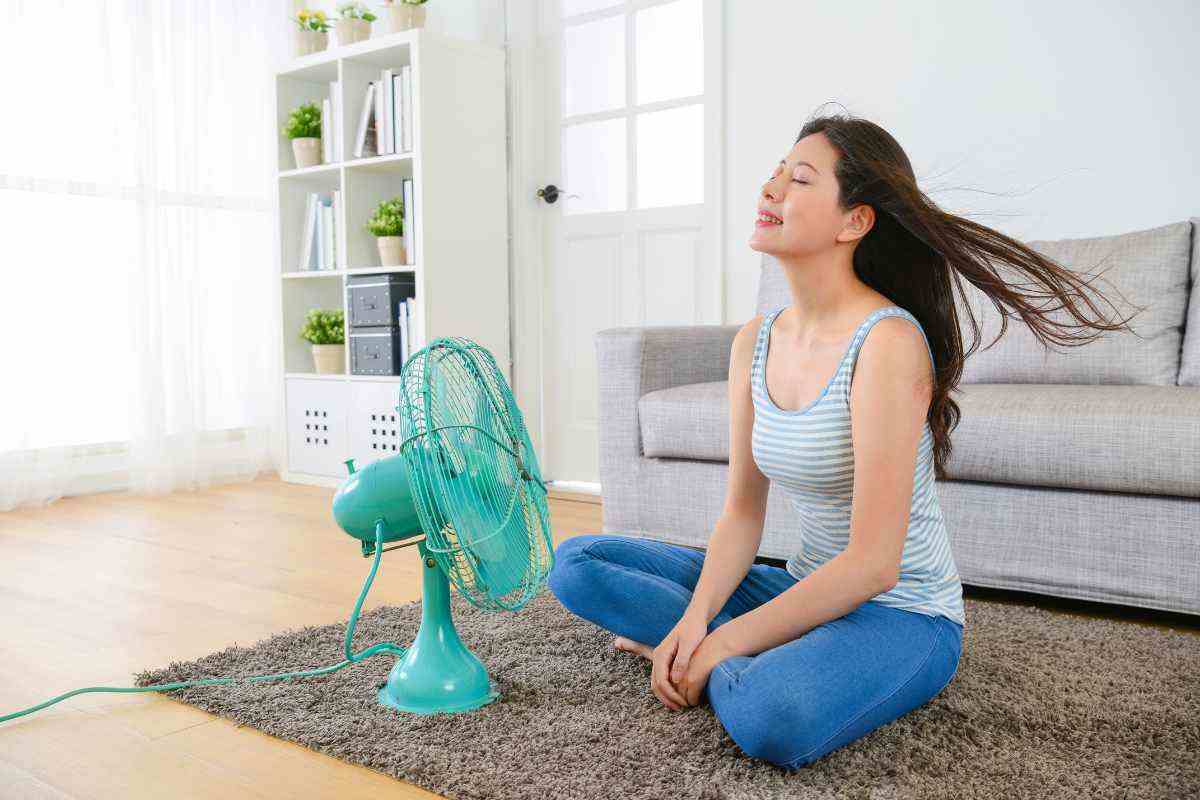 rinfrescarsi con il ventilatore
