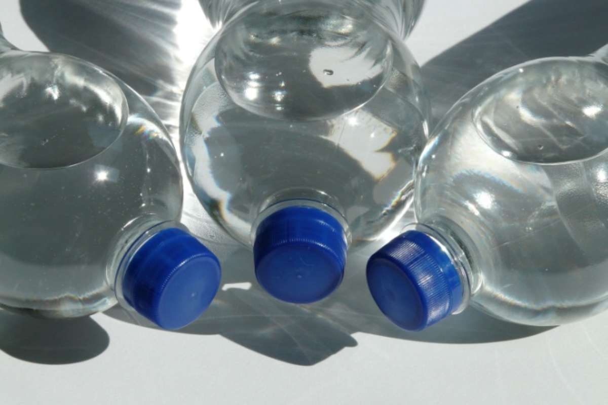 3 bottiglie d'acqua