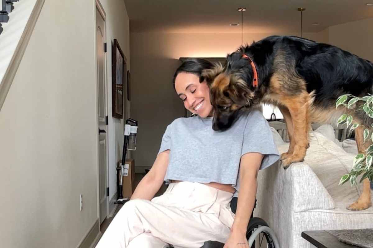 María Palen e il suo cane