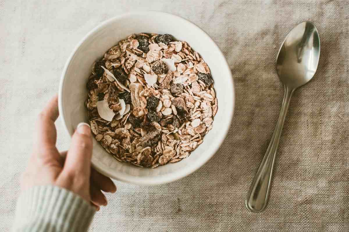 Scodella contenente cereali
