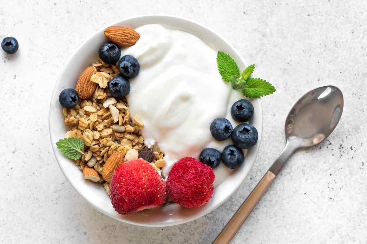 colazione con lo yogurt