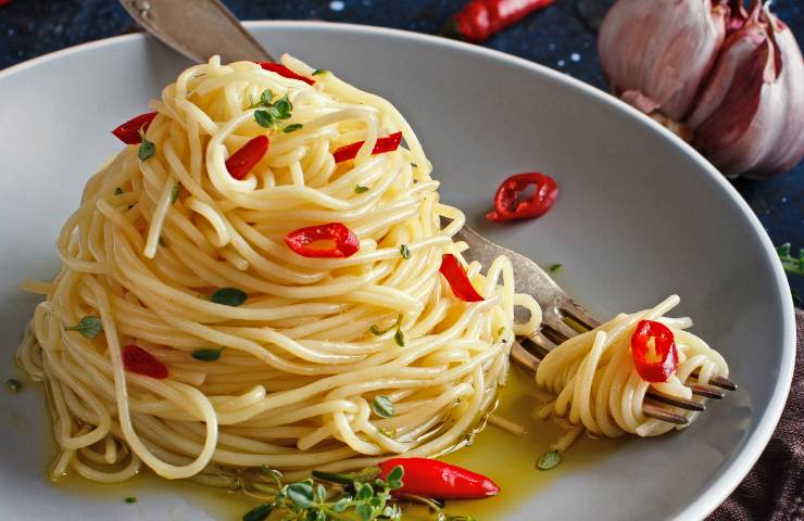 Pasta aglio, olio e peperoncino