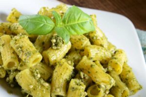 Pasta al pesto