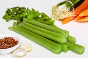 Sedano e verdure varie dieta