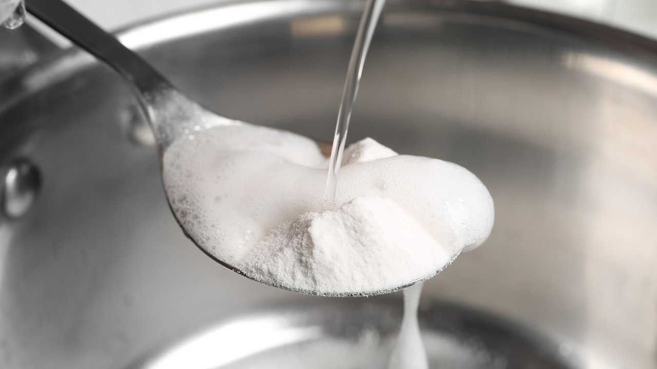 aceto bianco e bicarbonato