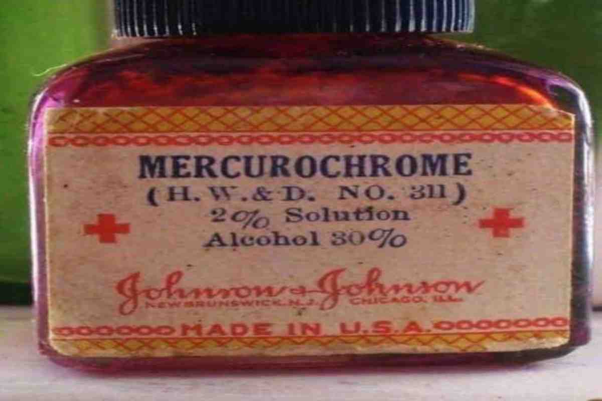 vecchia boccetta di mercurio cromo