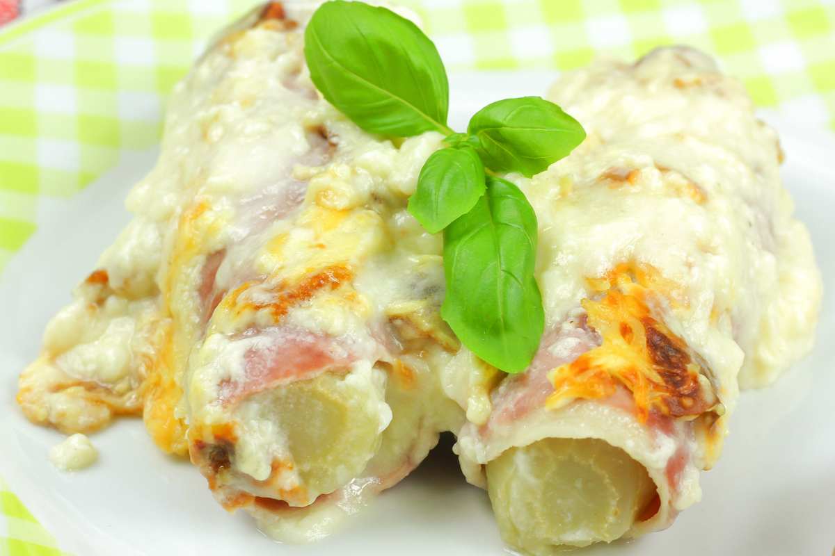rotolini di indivia cotti