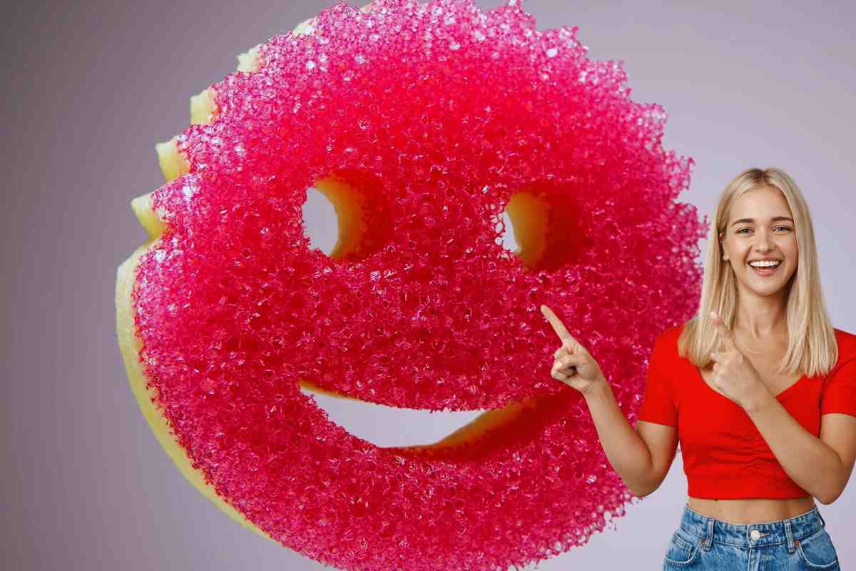 scrub mommy daddy ragazza che indica