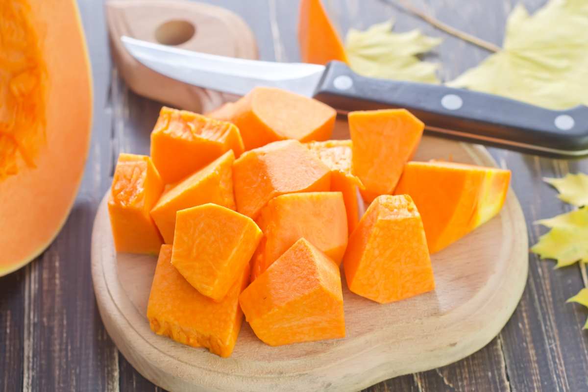 zucca tagliata a pezzetti
