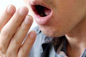 Addio alito cattivo risolvere problema