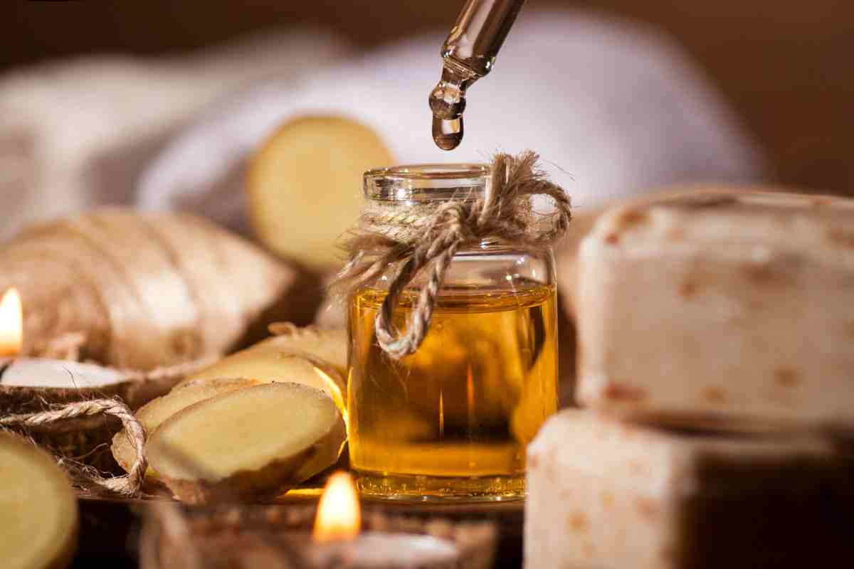 contagocce e un vasetto con olio