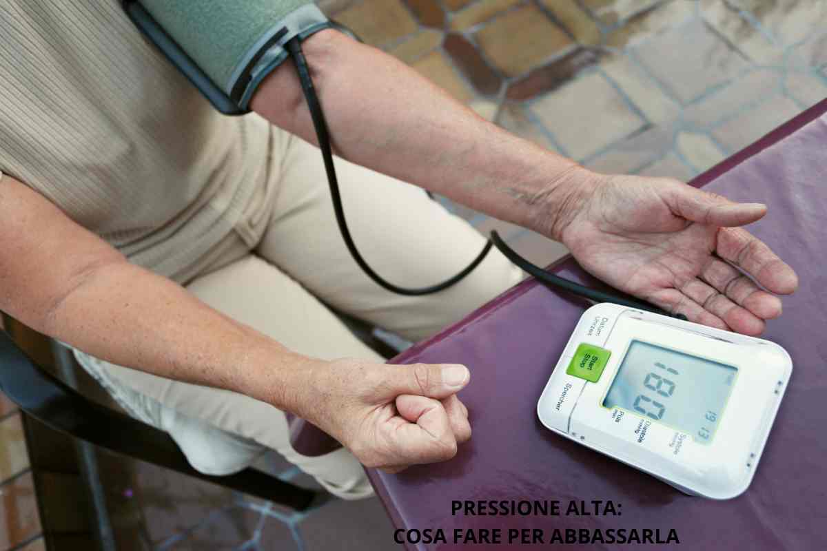 Pressione alta cosa fare per abbassarla