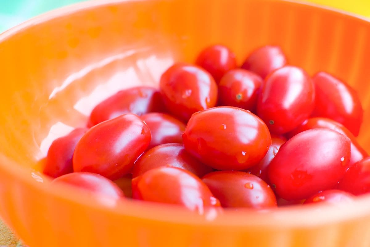 datterini in una ciotola