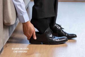 Porti scarpe casa disgustoso