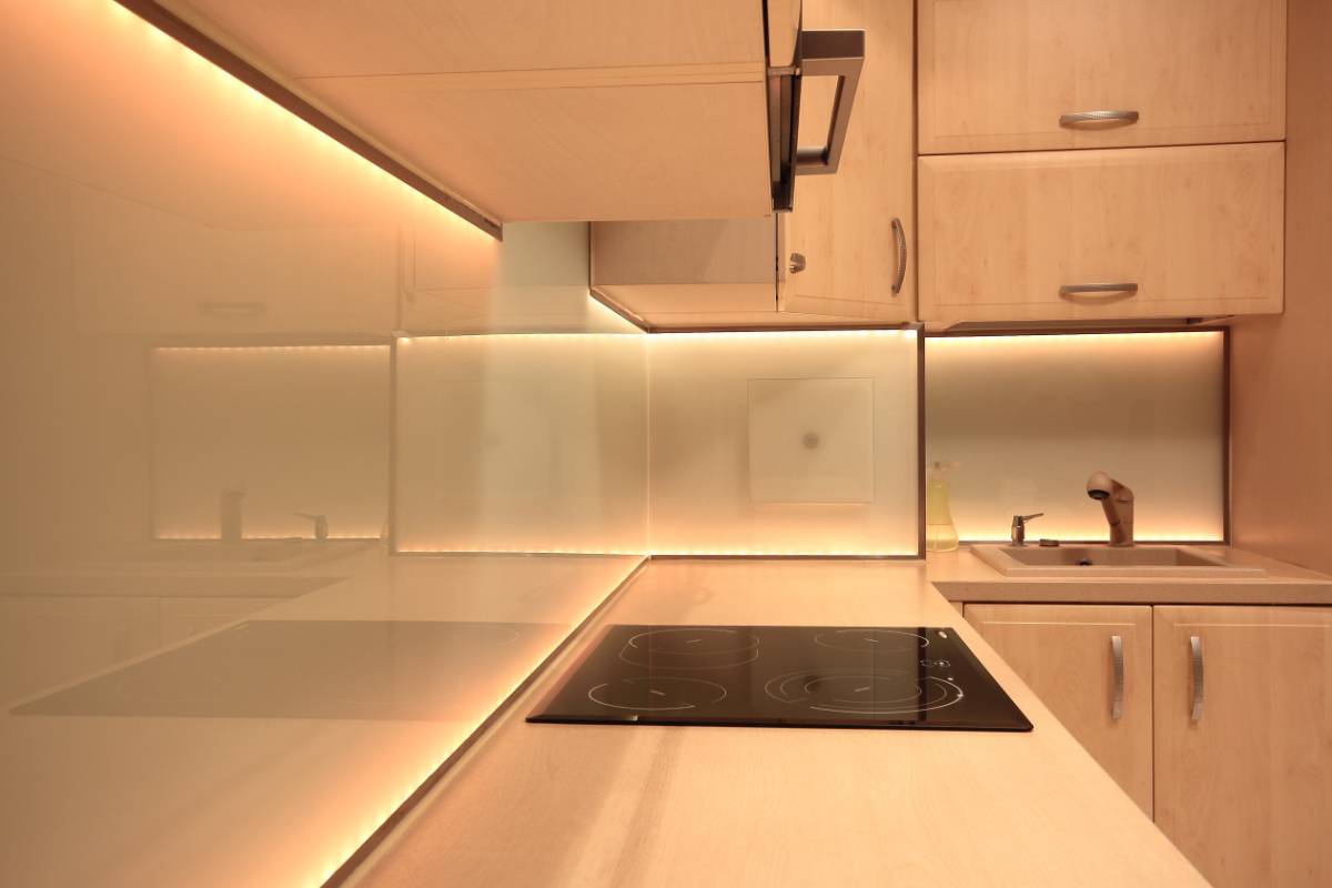 cucina con luci led
